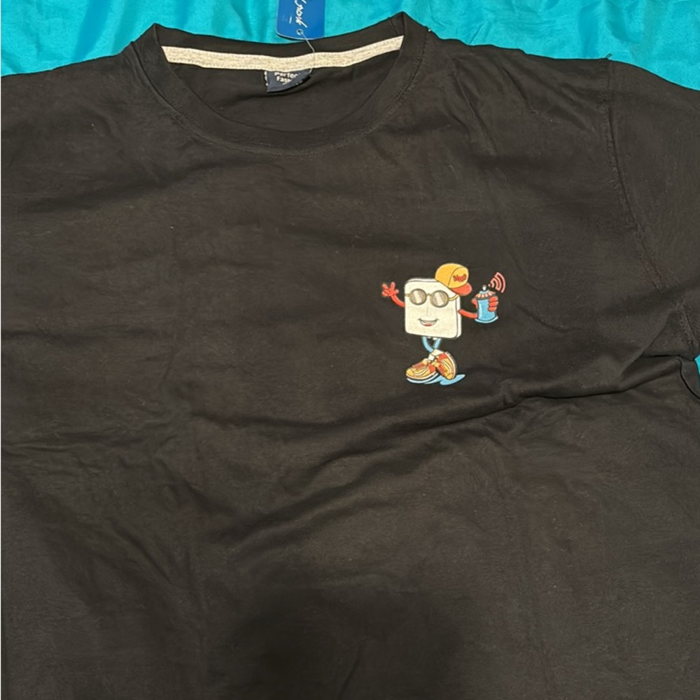 Graphic tee